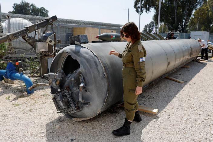 Israel's military displays what they say is an Iranian ballistic missile which they retrieved from the Dead Sea after Iran launched drones and missiles towards Israel, at Julis military base, in southern Israel April 16, 2024. REUTERS/Amir Cohen/File Photo