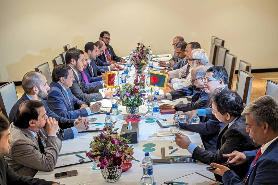 A meeting was held between the business delegations of Bangladesh and Qatar at a hotel in Dhaka on Monday evening