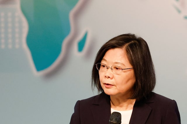 Taiwan's President Tsai Ing-wen speaks during the Ketagalan forum in Taipei, Taiwan August 8, 2023. REUTERS/Carlos Garcia Rawlins/File Photo