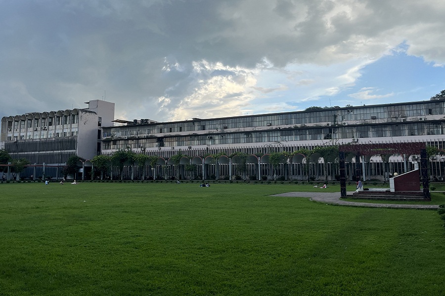 BAU is at the top of the 351-400 groups in this year's ranking