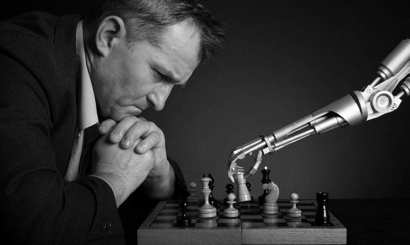 দাবা খেলায় স্টকফিশ ও লীলার মত কৃত্রিম বুদ্ধিমত্তার কাছে নতি স্বীকার করেছে গ্র্যান্ডমাস্টাররা। (ছবি: ডেইলি মেইল অনলাইন)