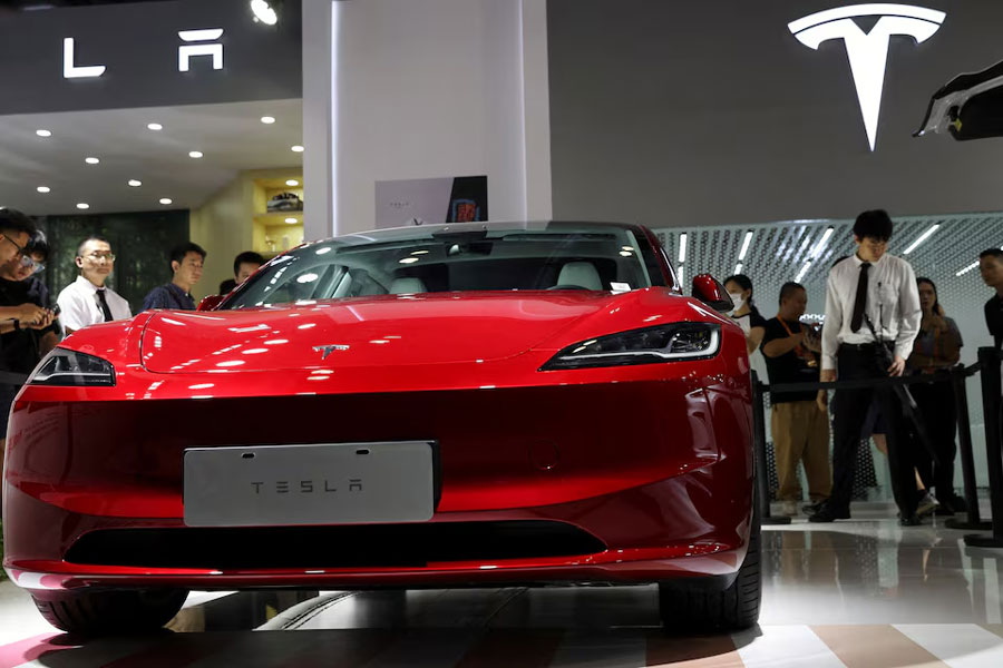 Tesla's new Model 3 sedan is seen displayed at the China International Fair for Trade in Services (CIFTIS) in Beijing, China September 2, 2023.