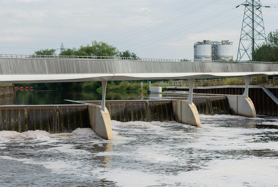 Representational image