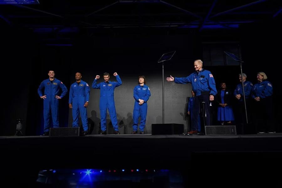 The administrator of NASA Bill Nelson and astronauts Reid Wiseman, Victor Glover, Jeremy Hanson and Christina Koch, crew members of the Artemis II space mission to the moon and back attending an NASA event in Texas on Monday –AP photo