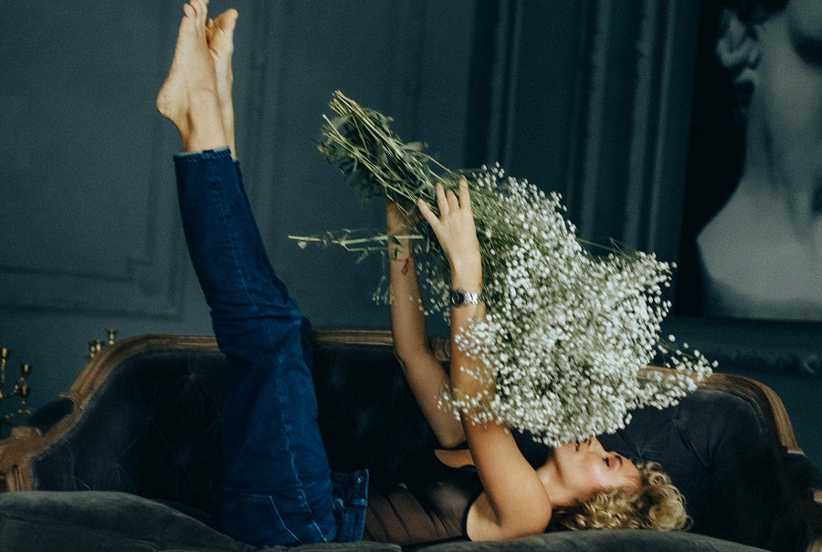 Representational image