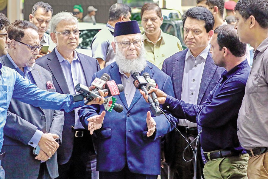 Mahbubur Rahman, president of International Chamber of Commerce, Bangladesh (ICCB), who led a business delegation in a meeting with Chief Adviser Dr. Muhammad Yunus earlier on Tuesday, talks to the press. — FE Photo