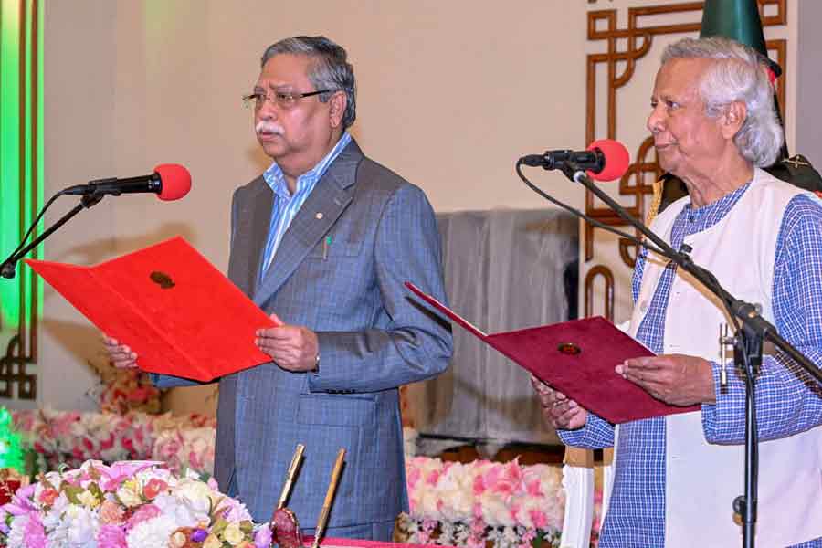 Nobel laureate Muhammad Yunus takes oath as chief advisor to the interim government at Bangabhaban's Darbar Hall on August 8, 2024 -PID photo