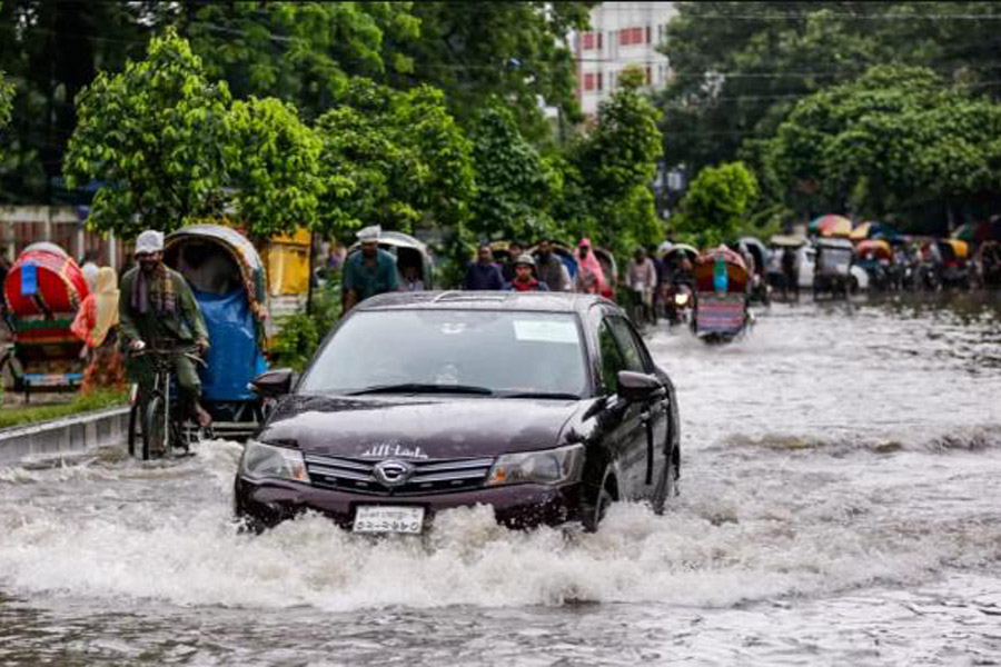Rain throws life out of gear in Dhaka | The Financial Express