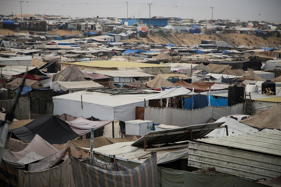 A general view shows a tent camp sheltering displaced Palestinian people, amid the ongoing Israel-Hamas conflict, in Al-Mawasi area in Khan Younis, in the southern Gaza Strip, October 15, 2024.