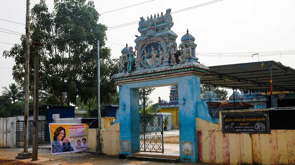 A poster of Democratic presidential nominee US Vice President Kamala Harris hangs outside a deserted Sri Dharmasastha temple in Thulasendrapuram, the village where Democratic presidential nominee and US Vice President Kamala Harris' maternal grandfather was born, in the Southern state of Tamil Nadu, India November 6, 2024. REUTERS/Francis Mascarenhas