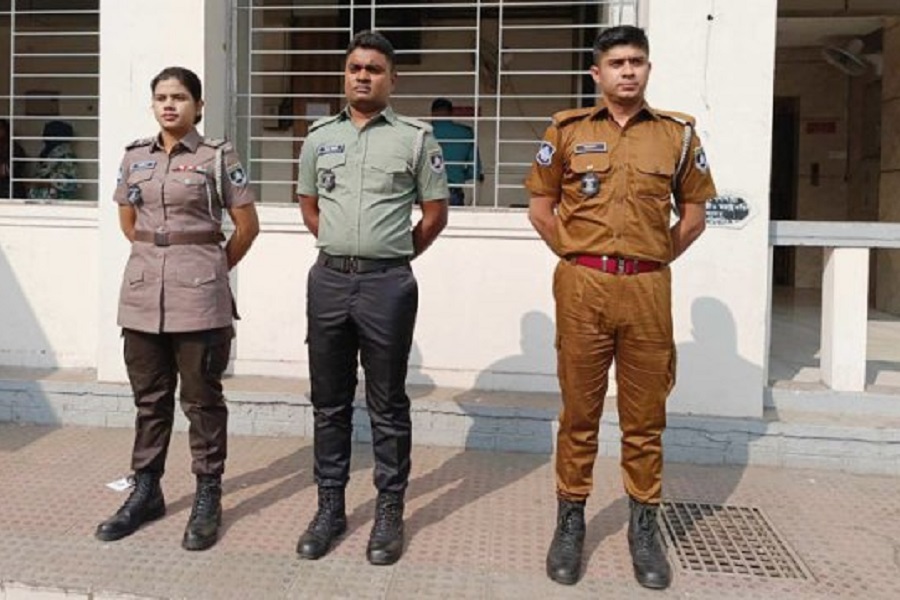 বাঁ দিক থেকে পুলিশ, র্যাব ও আনসারের জন্য প্রস্তাবিত নতুন পোশাক। ছবি: সংগৃহীত।