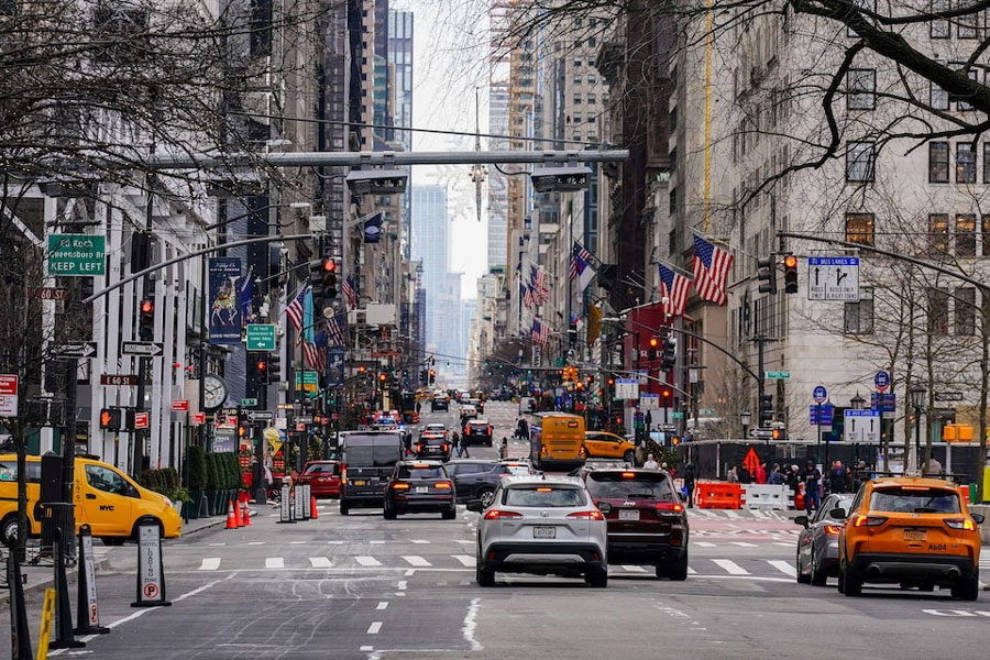 Vehicles pass E-ZPass readers and license plate-scanning cameras on Fifth Avenue on the first day of New York City’s planned congestion pricing program to charge drivers for entering the central business district in Manhattan below 60th street in New York City, US, January 5, 2025.