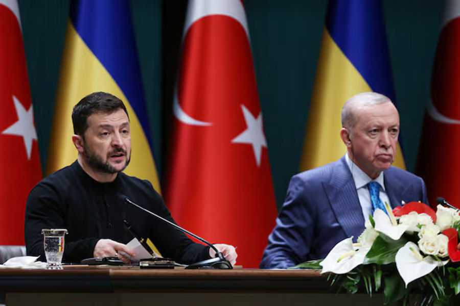 Ukrainian President Volodymyr Zelenskiy speaks as Turkey’s President Tayyip Erdogan listens during a joint press conference in Ankara, Turkey on February 18, 2025 — Reuters photo