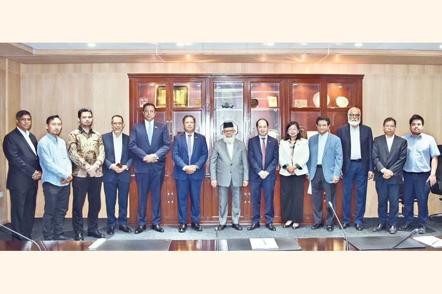 ICC Bangladesh President Mahbubur Rahman (centre) is seen with envoys and officials from the Association of Southeast Asian Nations (ASEAN) Dhaka Committee during their recent visit to ICC Bangladesh Secretariat