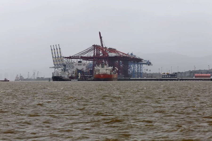A general view of the Jawaharlal Nehru Port Trust (JNPT) is pictured in Mumbai, India, July 31, 2015. Picture taken July 31, 2015.
