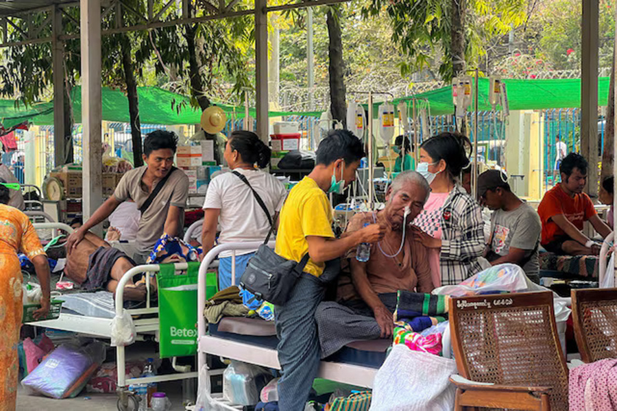 Patients lie on beds inside the compound of Mandalay General Hospital following a strong earthquake in Mandalay, Myanmar on April 1, 2025 — Photo via Reuters