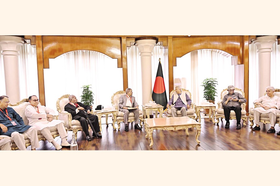 A delegation of BNP led by its Secretary-General Mirza Fakhrul Islam Alamgir holds a meeting with Chief Adviser Professor Muhammad Yunus at the State Guest House Jamuna in Dhaka on Wednesday. — PID