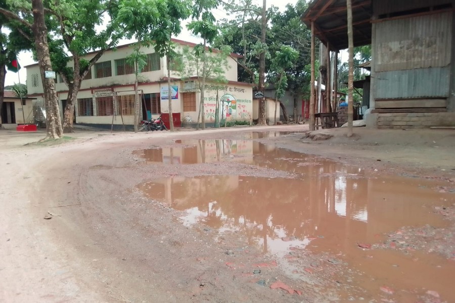 Mogolhat Road lies in a very dilapidated condition. The photo was taken from Lalmonirhat sadar upazila (left) and a view of dilapidated condition of 06-km Bayekmore-Raghdoil-Sachar Bazar Road in Kachua upazila