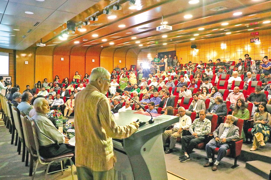 Dr Anisuzzaman Chowdhury, special assistant to the chief adviser, speaks at a conference titled 'Empowering Bangladesh: Pathways to Leadership, Unity, and Growth' at North South University on Saturday