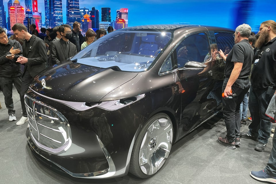 Mercedes-Benz showcases a concept version of its new Vision V van series at an event in Shanghai, China April 22, 2025. REUTERS/Victoria Waldersee