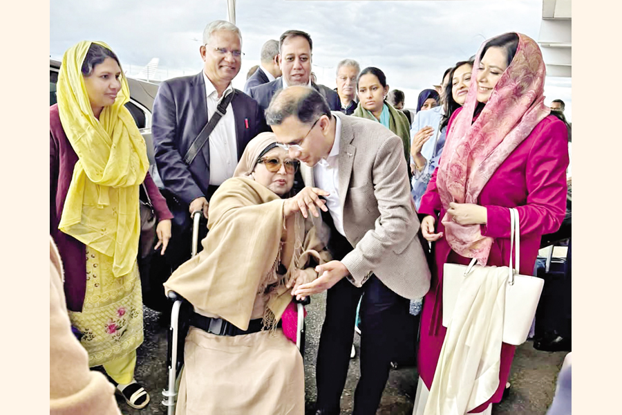 BNP acting Chairman Tarique Rahman bids farewell to his mother Khaleda Zia, also the party's chairperson, prior to her departure for Dhaka at Heathrow Airport in London on Monday. — Photo Collected