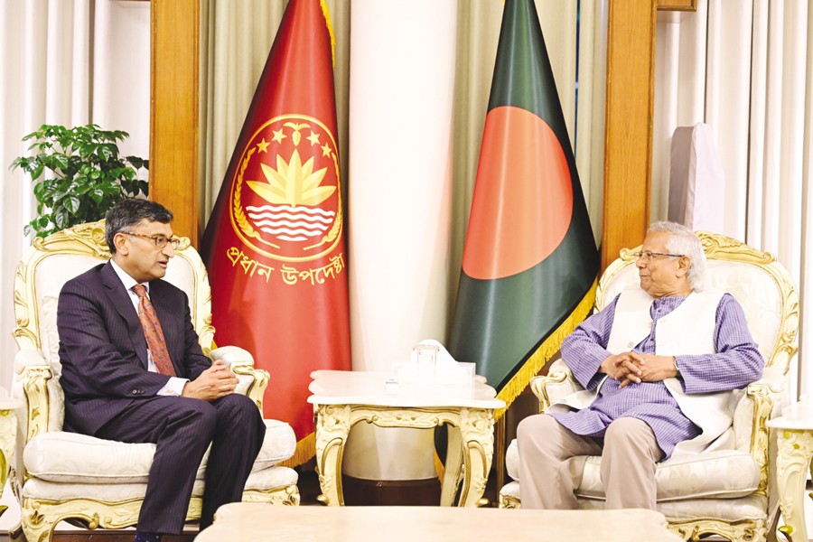 Canada's Indo-Pacific Trade Representative Paul Thoppil calls on Chief Adviser Professor Muhammad Yunus at the State Guest House Jamuna in Dhaka on Tuesday