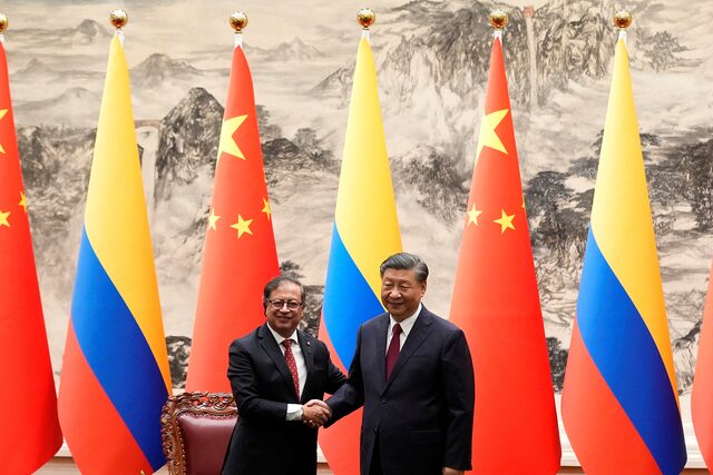Chinese President Xi Jinping shakes hands with Colombian President Gustavo Petro during a signing ceremony held at the Great Hall of the People in Beijing, China, October 25, 2023. Ken Ishii/Pool via REUTERS/File Photo