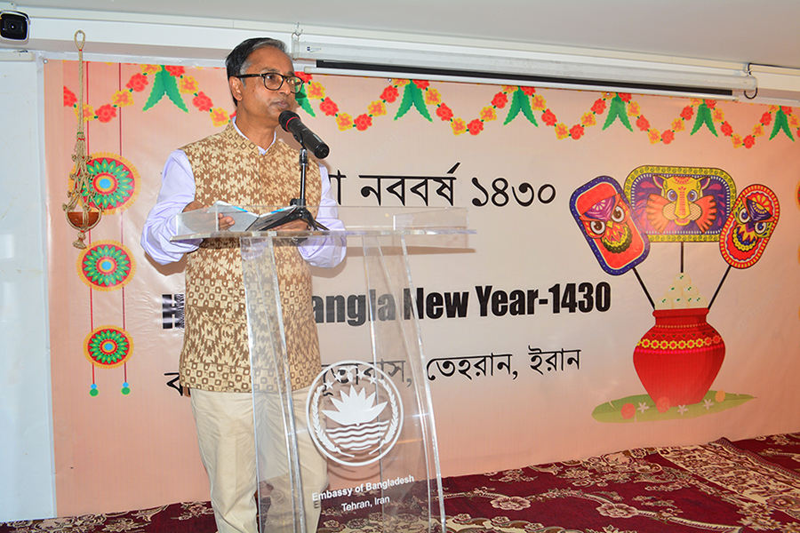 অনুষ্ঠানে ভাষণ দিচ্ছেন বাংলাদেশের রাষ্ট্রদূত মঞ্জুরুল করিম খান চৌধুরী। ছবি: সৈয়দ মূসা রেজা