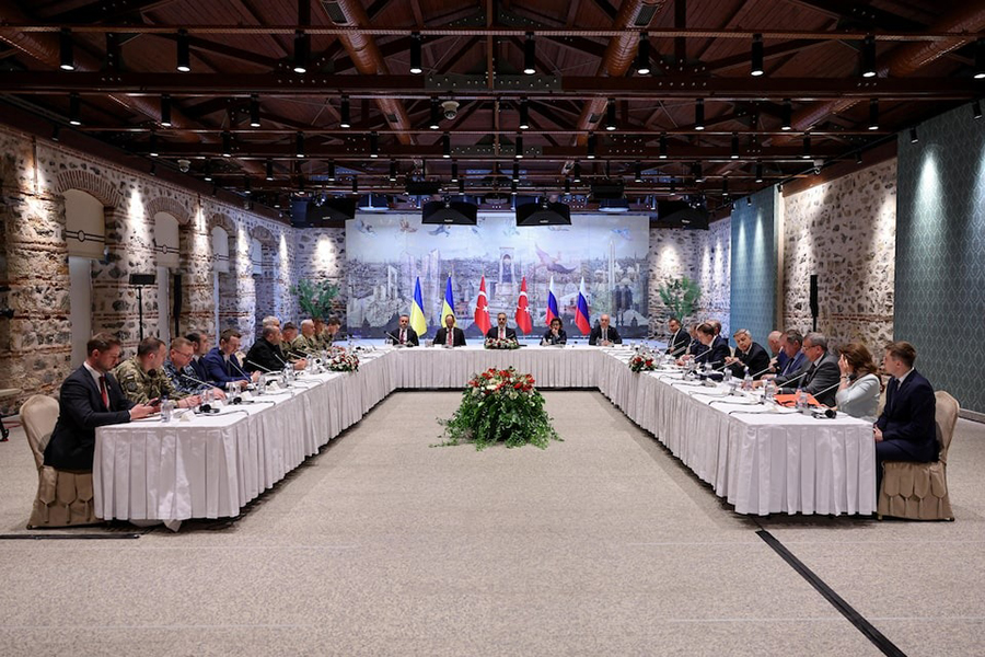 Turkish Foreign Minister Hakan Fidan chairs a meeting between Ukrainian and Russian negotiators in Istanbul, Turkey on May 16, 2025 — Turkish Foreign Ministry/Handout via REUTERS