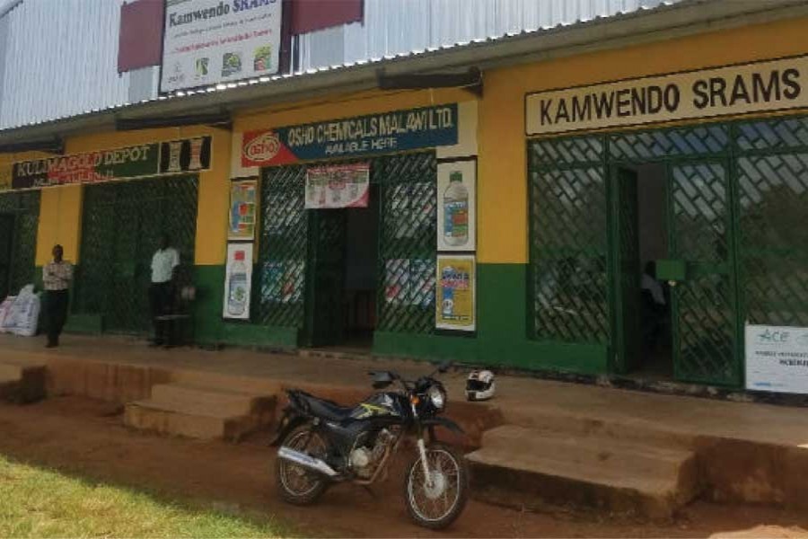 Farmers gain financial flexibility from warehouse receipts in Malawi.