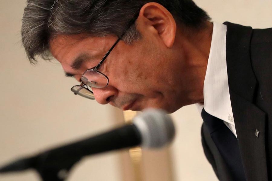 Kobe Steel Executive Vice President Naoto Umehara attends a news conference in Tokyo, Japan on Friday. — Reuters