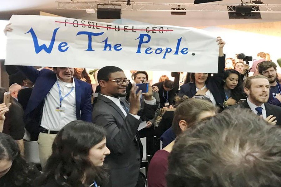 Protesters interrupt a US government pro-coal event during the COP23 UN Climate Change Conference 2017, hosted by Fiji but held in Bonn, Germany, November 13, 2017. —Photo: Reuters