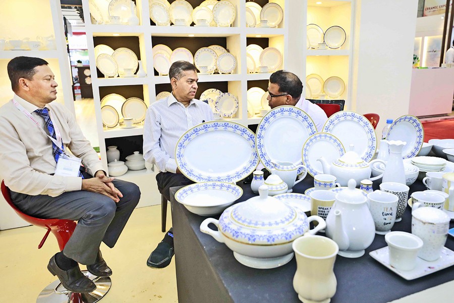 Photo shows a stall at the three-day ‘Ceramic Expo Bangladesh-2017’ that began in the city Thursday. — FE Photo