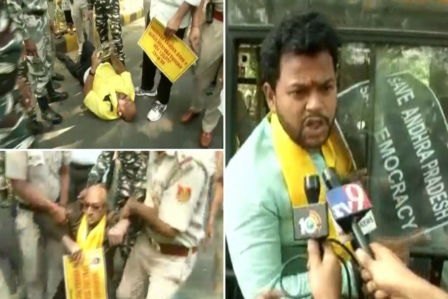Lawmakers of regional Telegu Desam Party (TDP) staging the protest, demanding special status for the southern Indian state of Andhra Pradesh — Internet