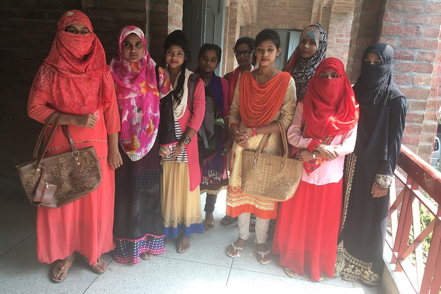 Members of the Youth Forum, a platform in Nageshwari upazila working for child marriage prevention, pose before the camera — FE photo
