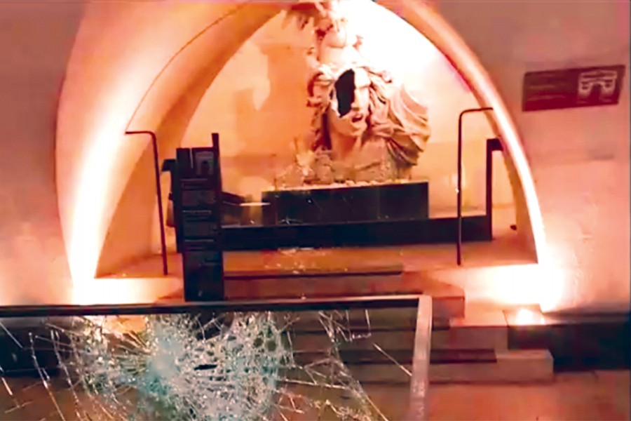 "One of France's most revered monuments, the Arc de Triomphe, was stormed and vandalised on Saturday (December 01, 2018) during the 'Yellow Vest' demonstrations, in one of the worst instances of unrest Paris has seen since the protests and riots of 1968. The interior of the Arc de Triomphe, the 19th-century arch that towers over the Tomb of the Unknown Soldier at the western end of Champs Elysées, was ransacked. The statue of the Marianne, the symbol of the French republic, in display at the entrance of the Arc de Triomphe museum was smashed." – France 24, December 02, 2018