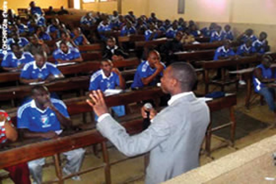 Office of the United Nations High Commissioner for Human Rights (OHCHR) briefing on human rights for police officers at the Abidjan Police Training School in Côte d'Ivoire, in West Africa in 2019. —Photo credit: OHCHR