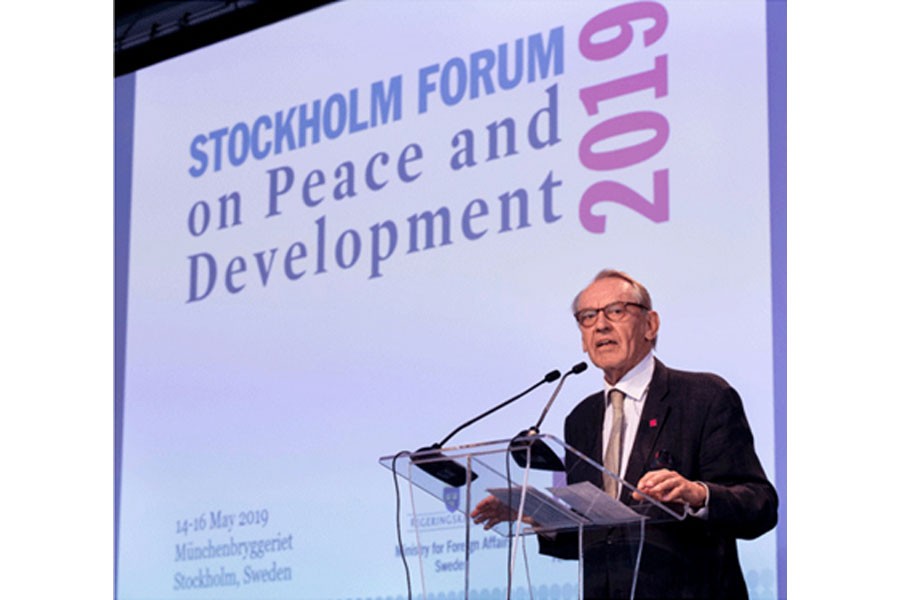 Jan Eliasson, chair of the Governing Board of SIPRI and a former UN Deputy Secretary-General, addressing the SIPRI Forum