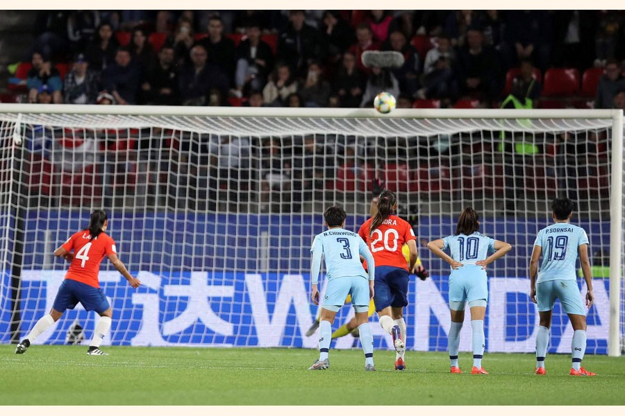 Chile's Francisca Lara (left) hitting the crossbar from the penalty spot during the Women's World Cup Group F match against Thailand at the Roazhon Park in Rennes, France on Thursday — AP