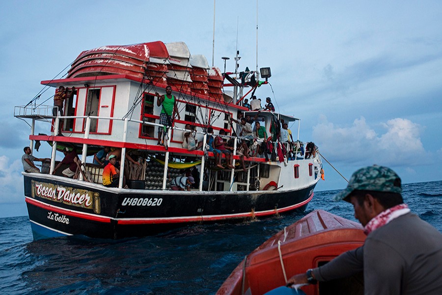 The type of boat used for fishing in Honduras — AP/files