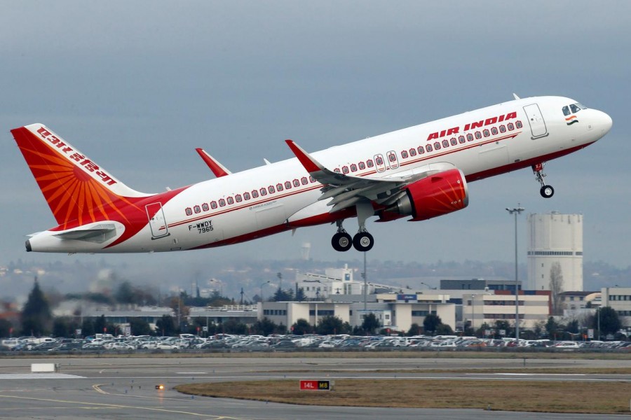 An Air India Airbus A320neo plane takes off in Colomiers near Toulouse, France, December 13, 2017. Reuters/Files