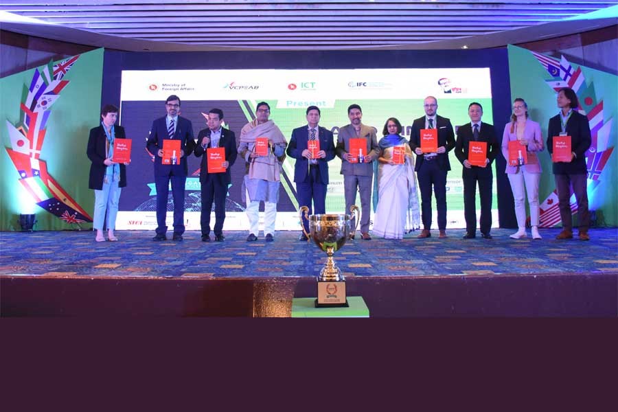 Dr. A K Abdul Momen MP, Foreign Minister, Zunaid Ahmed Palak, ICT State Minister, James Tan, Managing Partner, Quest Ventures; and Wendy Werner, Country Manager, IFC, seen in the publication ceremony of a book titled “Startup Kingdom”, written by Dr. Anis Uzzaman, General Partner and CEO of Pegasus Tech Ventures, and Shameem Ahsan, Chairman, Venture Capital and Private Equity Association of Bangladesh and eGeneration, at Radisson Blue Water Garden, Dhaka on Saturday. University Press Limited is the publisher of the book.