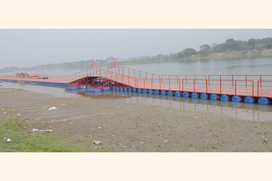 The floating bridge over the Modhumoti river in Togarbandh union under Alfadanga upazila of Faridpur district — FE Photo