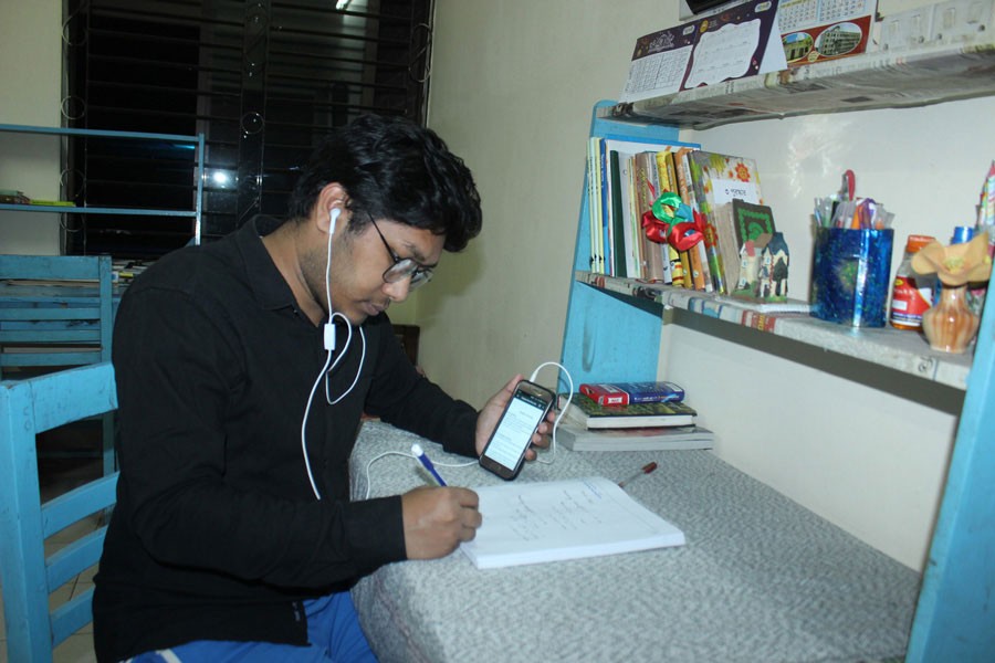 Photo: www.voicesofyouth.org