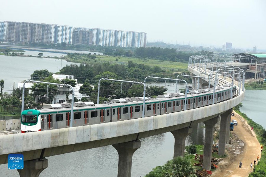 Aerial photo taken on August 29, 2021 shows a scene from the first trial run of Bangladesh's metro rail service in Dhaka, Bangladesh's first metro rail in the capital city made the trial run Sunday on a section of the 20.1-km project, known as Mass Rapid Transit Line-6 (MRT 6) —Xinhua Photo