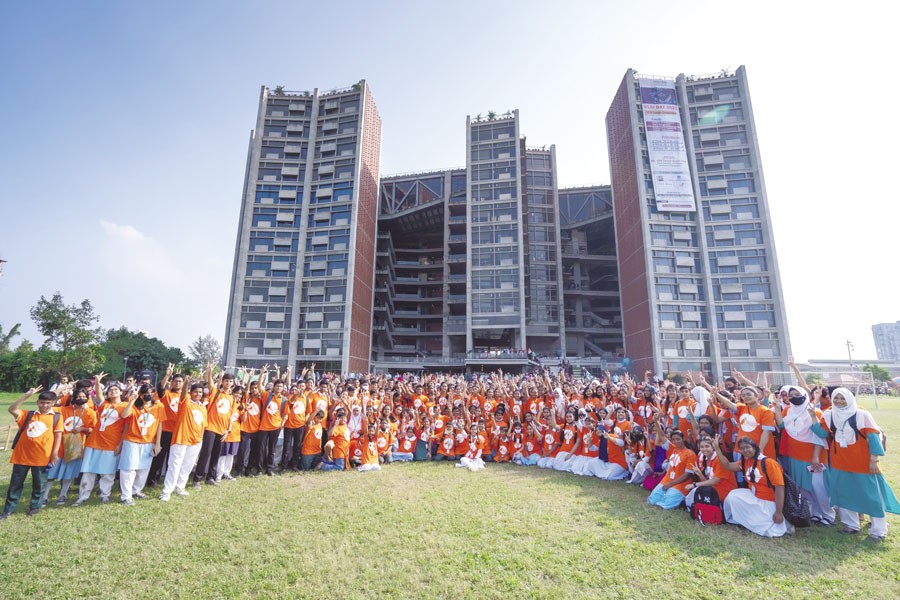 Participants posing after the inauguration ceremony of International Leadership Program on Education at United International University campus in Dhaka